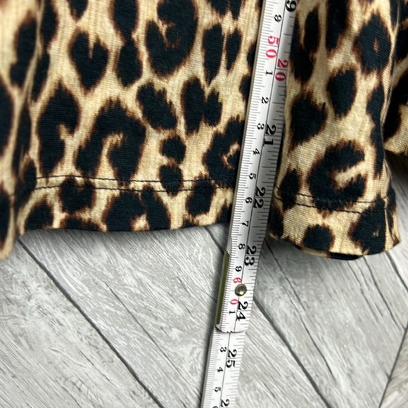 A.L.C. Karlie Leopard Print Long Sleeve Top Size M - Picture 9 of 10
